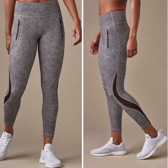 lululemon athletica Pants - LIKE NEW Lululemon Invigorate 7/8 Tight (25") Sea Spray Alpine White Dark Chrome
